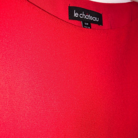 Le Chateau | Red Dress with Pockets - Picture 3 of 3